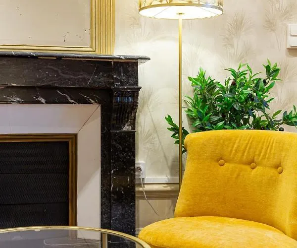 Ancien Palace Bernascon Vue Sur Classe 3 Etoiles