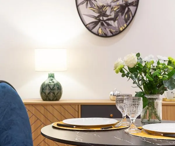 شقة Ancien Palace Bernascon Vue Sur Classe 3 Etoiles