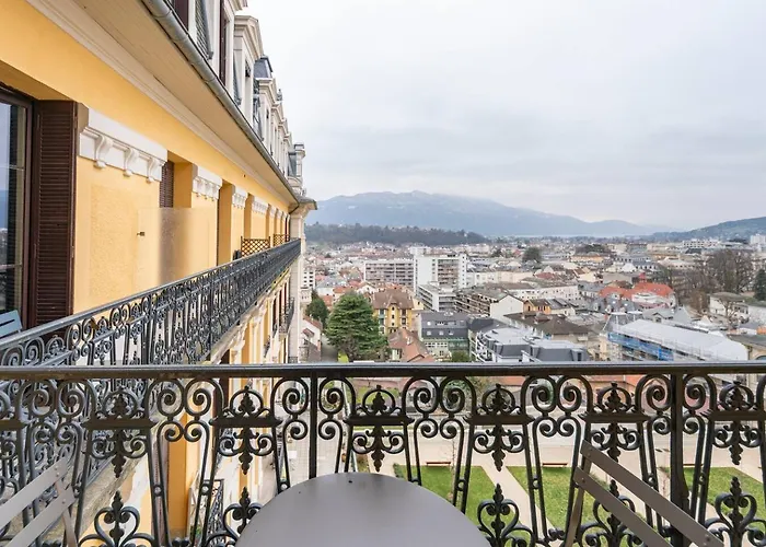 Ancien Palace Bernascon Vue Sur Classe 3 Etoiles