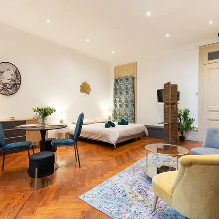 Appartement Ancien Palace Bernascon Vue Sur Classe 3 Etoiles Aix-les-Bains