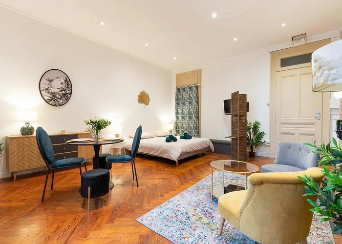 Appartement Ancien Palace Bernascon Vue Sur Classé 3 étoiles Aix-les-Bains