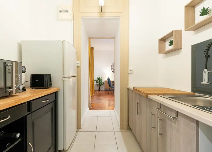 Appartement Ancien Palace Bernascon Vue Sur Classé 3 étoiles *